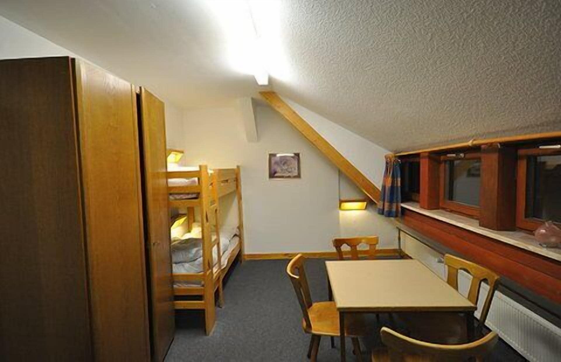 Hotel & Hostel Drei Baeren アルテンアウ エクステリア 写真